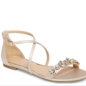 NEW Jewel Badgley Mischka Tessy Satin Jewel Evening Sandal Size 9 NWT